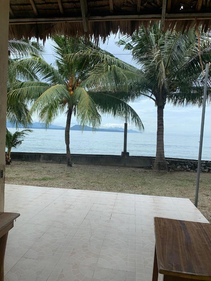 Oceana Hotel & Beach Resort Puerto Galera Exterior photo